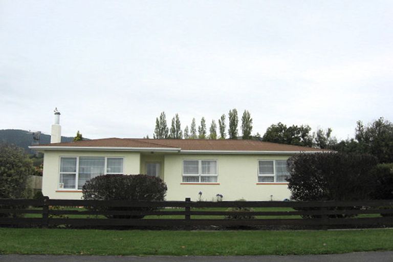 Photo of property in 63 Marlowe Street, Stoke, Nelson, 7011