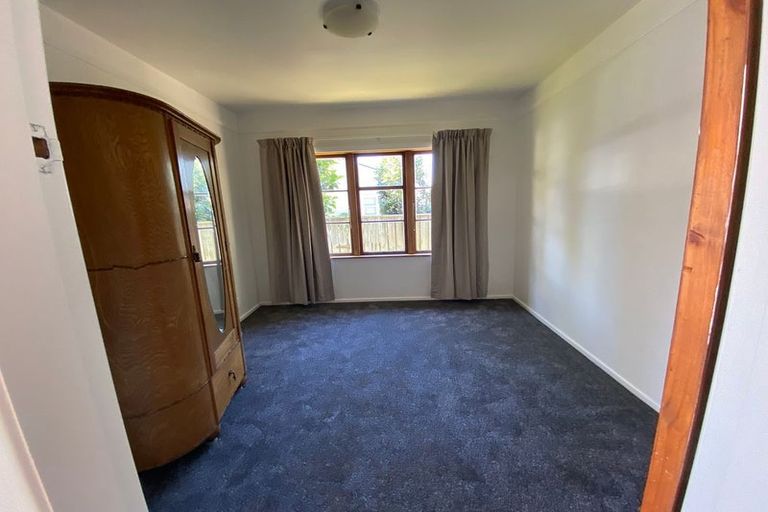 Photo of property in 170 Main Road South, Raumati South, Paraparaumu, 5032
