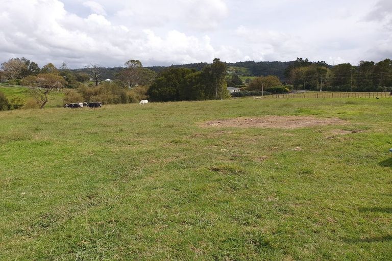 Photo of property in 750 Kaipara Coast Highway, Kaukapakapa, 0871