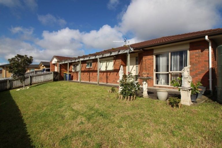 Photo of property in 12b Patrice Place, Massey, Auckland, 0614