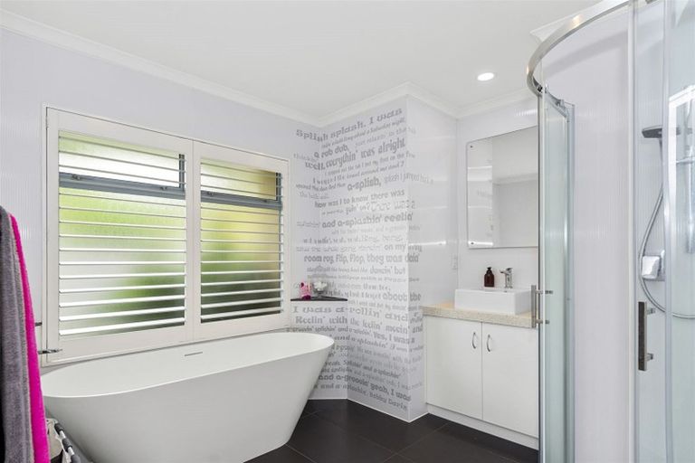 Photo of property in 108 Moffat Road, Bethlehem, Tauranga, 3110