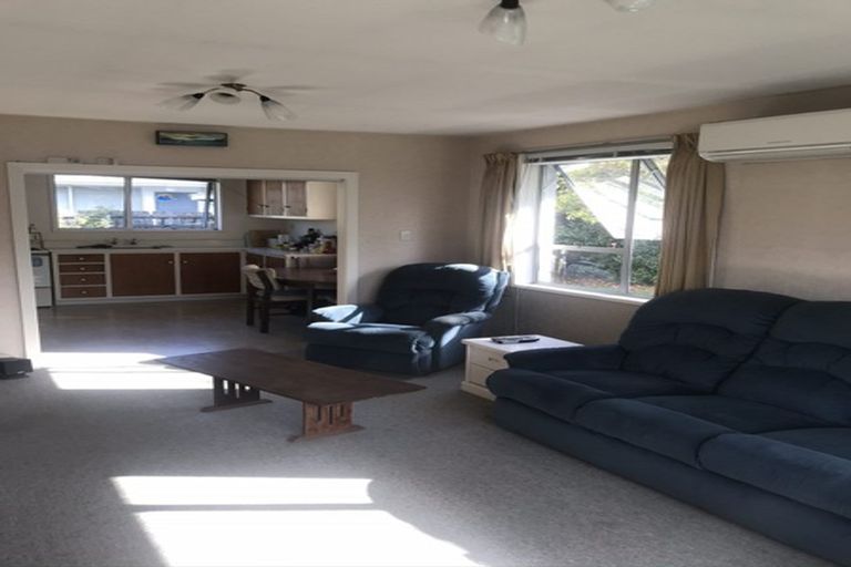 Photo of property in 104 Holly Road, St Albans, Christchurch, 8014