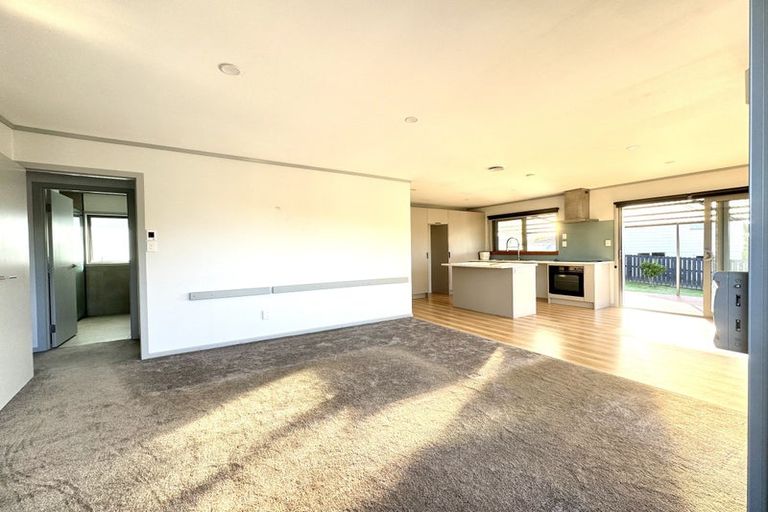 Photo of property in 1 Devonshire Road, Unsworth Heights, Auckland, 0632