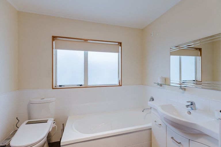 Photo of property in 3b Meredith Way, Paraparaumu Beach, Paraparaumu, 5032