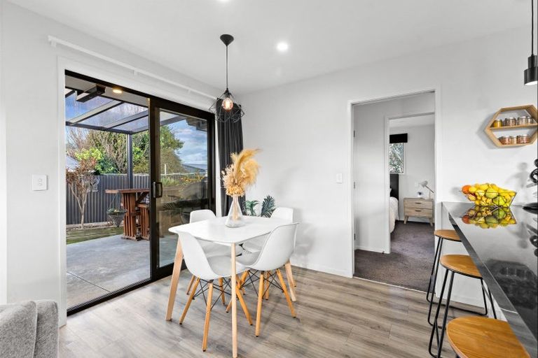 Photo of property in 8a Shetland Place, Westbrook, Palmerston North, 4412