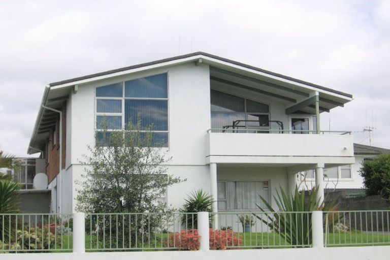 Photo of property in 136 Oceanview Road, Mount Maunganui, 3116
