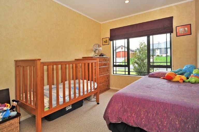 Photo of property in 75 Parnell Heights, Kelvin Grove, Palmerston North, 4414