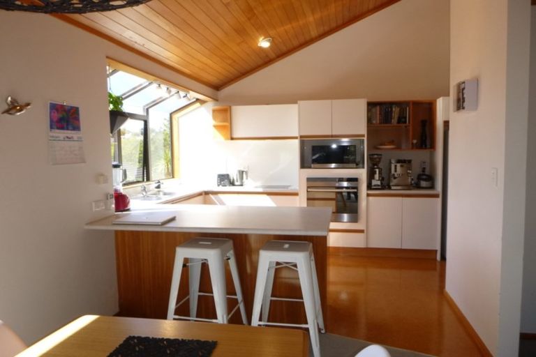 Photo of property in 2/24 Nigel Road, Browns Bay, Auckland, 0630