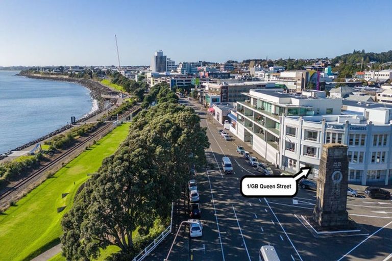 Photo of property in 1 Queen Street, New Plymouth, 4310