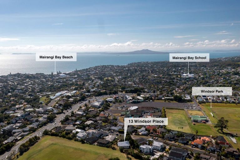 Photo of property in 13 Windsor Place, Windsor Park, Auckland, 0630
