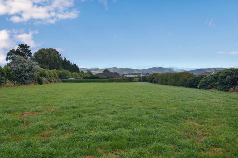 Photo of property in 8 Mill Grove, Clareville, Carterton, 5713