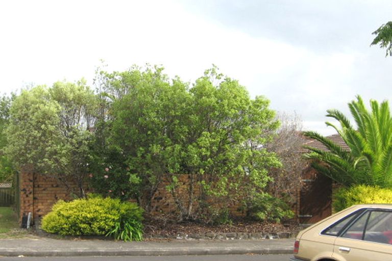 Photo of property in 20 Deanna Drive, West Harbour, Auckland, 0618