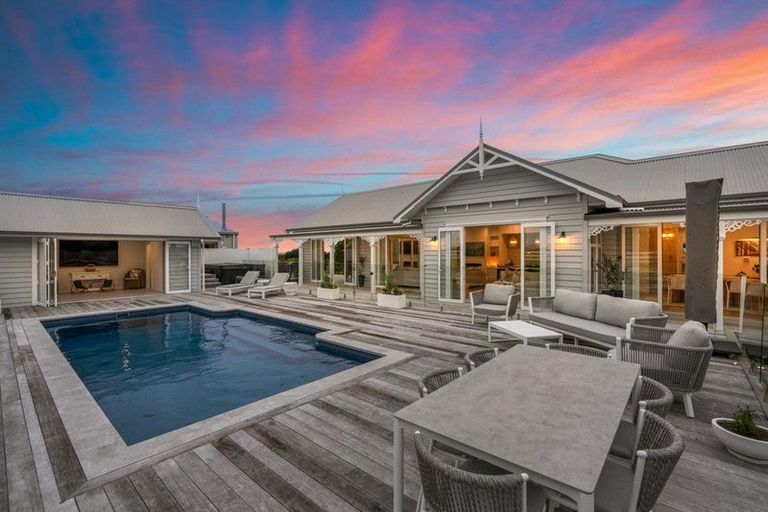 Photo of property in 21 Diamond Lane, Riverhead, 0793