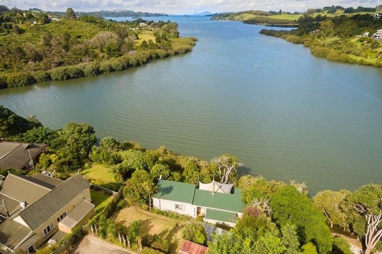 Photo of property in 86 Riverview Road, Kerikeri, 0230