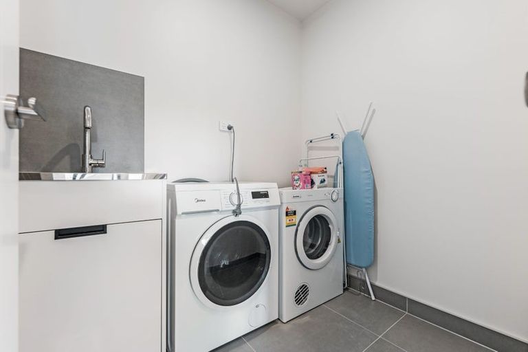 Photo of property in 28 Johns Creek Crescent, Silverdale, 0932