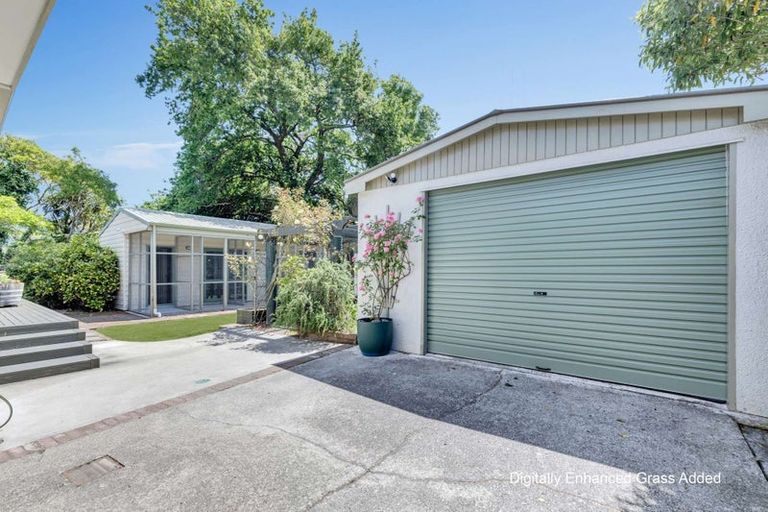 Photo of property in 130a Cook Street, West End, Palmerston North, 4410