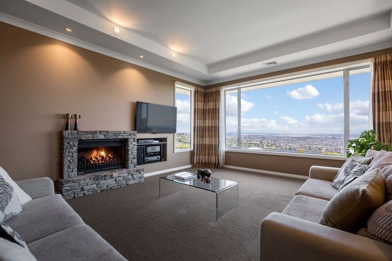Photo of property in 6 Stonewall Place, Huntsbury, Christchurch, 8022