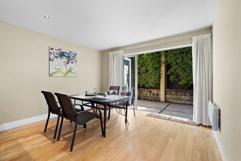 Photo of property in 34b Greenstone Place, Fernhill, Queenstown, 9300