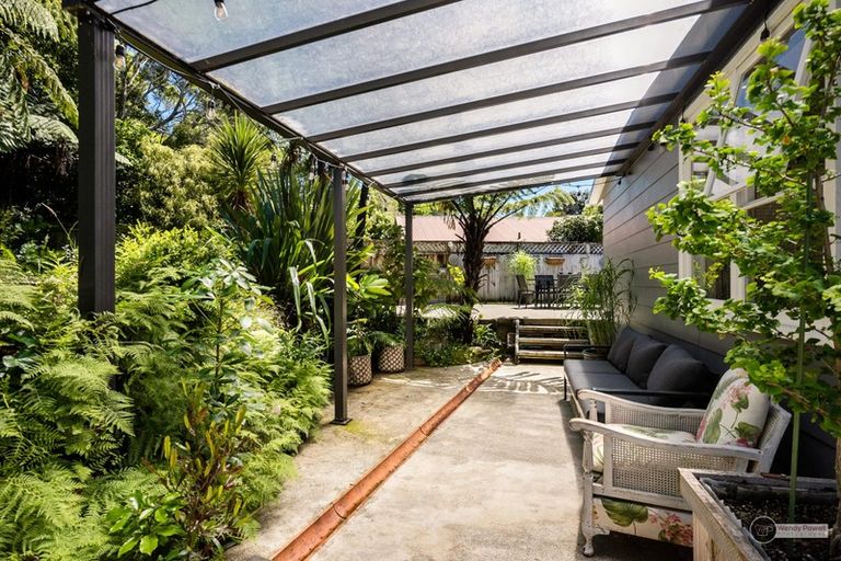Photo of property in 17 Park Road, Belmont, Lower Hutt, 5010