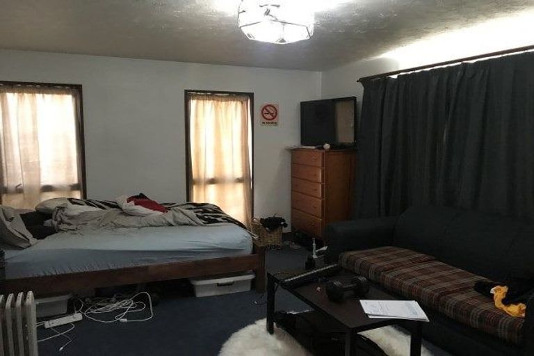 Photo of property in 122 Grahams Road, Burnside, Christchurch, 8053