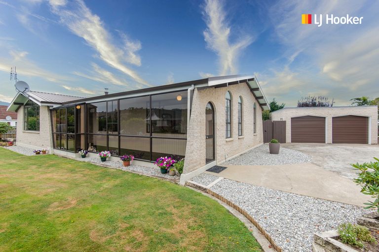 Photo of property in 16 Wickliffe Street, Mosgiel, 9024