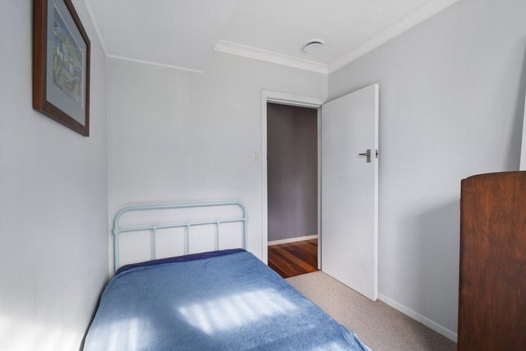 Photo of property in 9 Athlone Place, Hokowhitu, Palmerston North, 4410