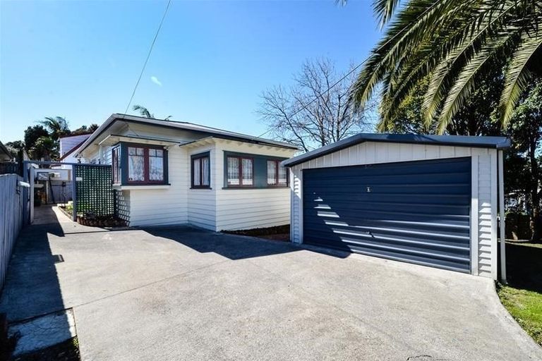 Photo of property in 1 Arawa Street, New Lynn, Auckland, 0600