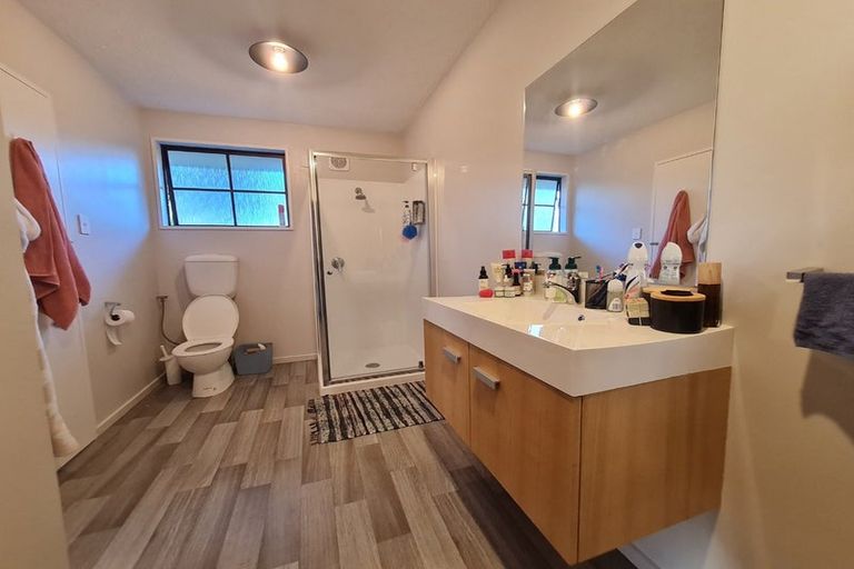 Photo of property in 1/146 Waimairi Road, Ilam, Christchurch, 8041