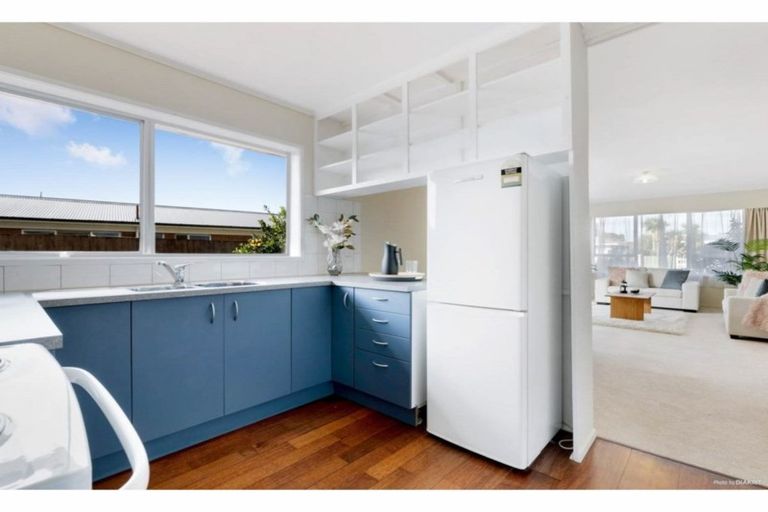 Photo of property in 1/105 Florence Avenue, Orewa, 0931