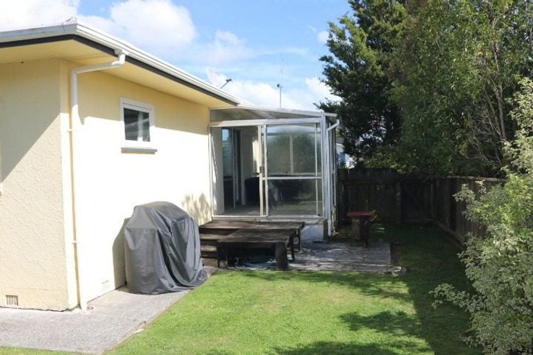 Photo of property in 9 Mcdonald Place, Awapuni, Palmerston North, 4412