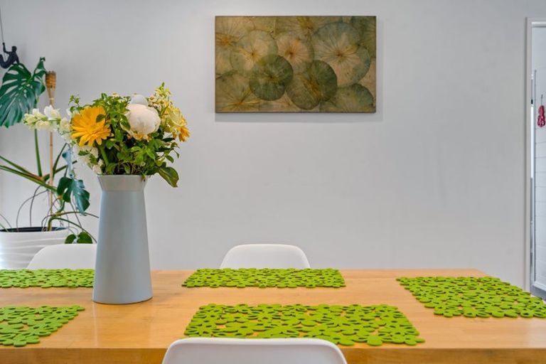 Photo of property in 19 Rosella Grove, Waimauku, 0812