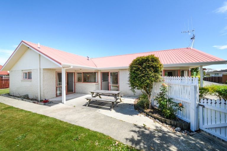 Photo of property in 14 Tui Mill Grove, Feilding, 4702