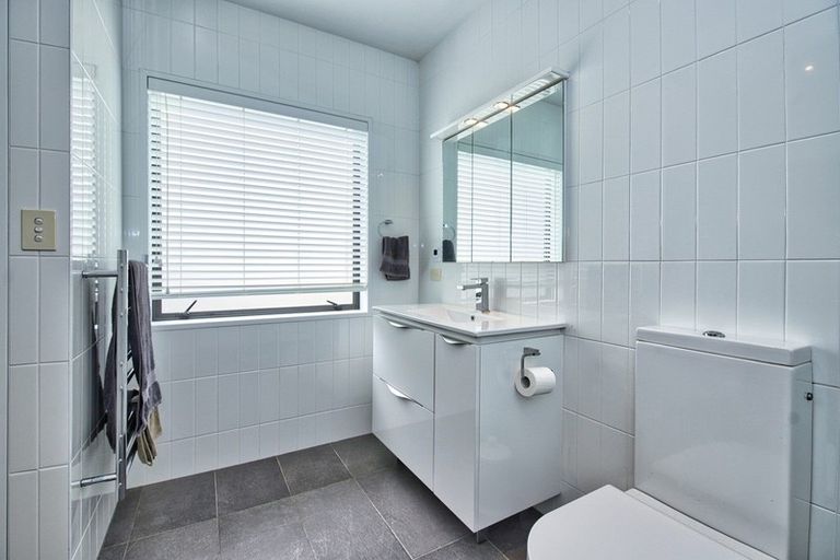 Photo of property in 1 Park Avenue, Mangawhai Heads, Mangawhai, 0505