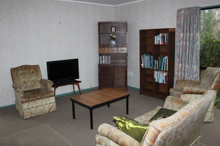 Photo of property in 137 Pohangina Valley Road East, Ashhurst, 4884