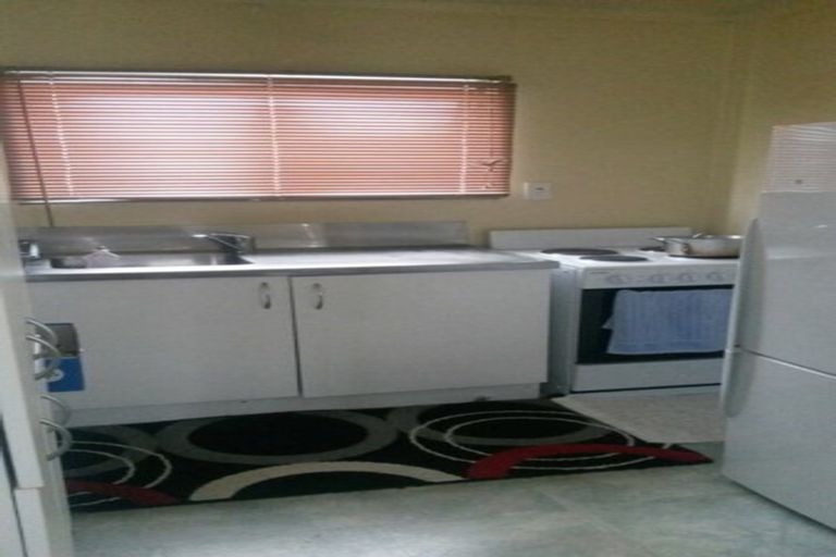 Photo of property in 11 Normandy Place, Henderson, Auckland, 0610