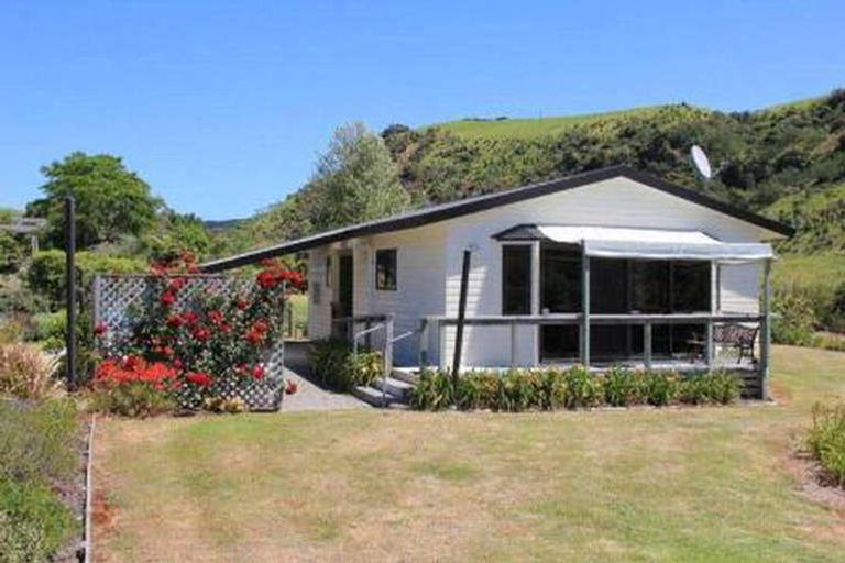 Photo of property in 68 Mimiha Road, Matata, Whakatane, 3194