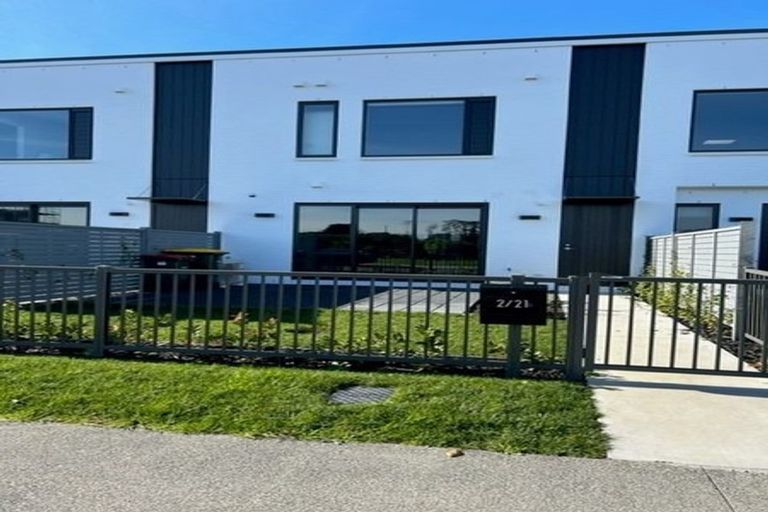 Photo of property in 2/21 Boyes Avenue, Whenuapai, Auckland, 0618