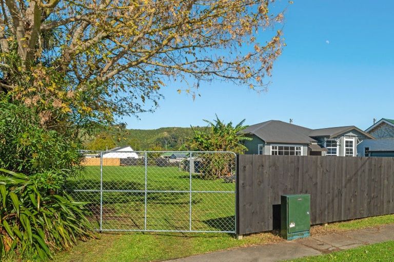 Photo of property in 131 Iranui Road, Inner Kaiti, Gisborne, 4010