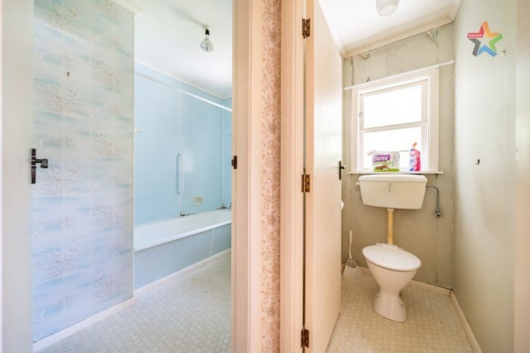 Photo of property in 76 Raukawa Street, Stokes Valley, Lower Hutt, 5019