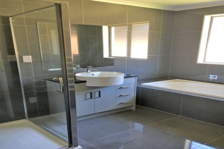 Photo of property in 97 Te Manatu Drive, Huntington, Hamilton, 3210