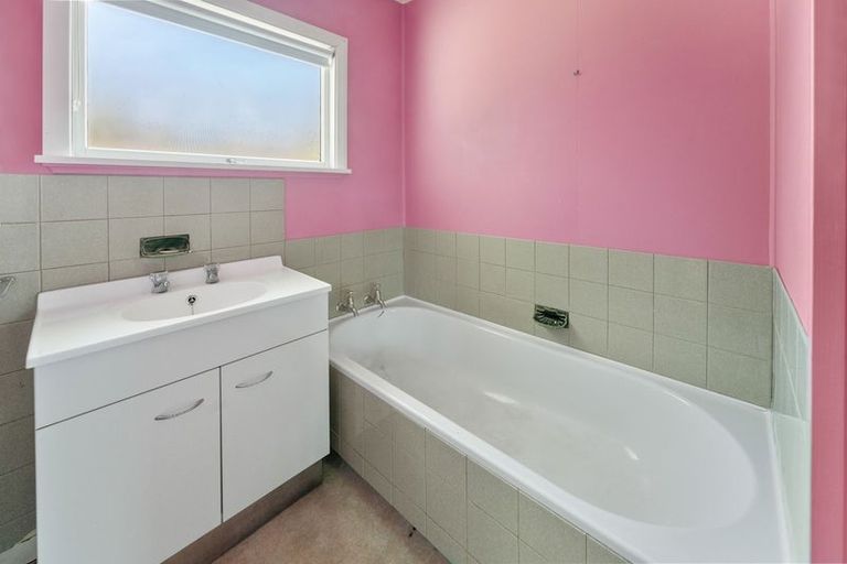 Photo of property in 7 Bastin Terrace, Wakefield, 7025