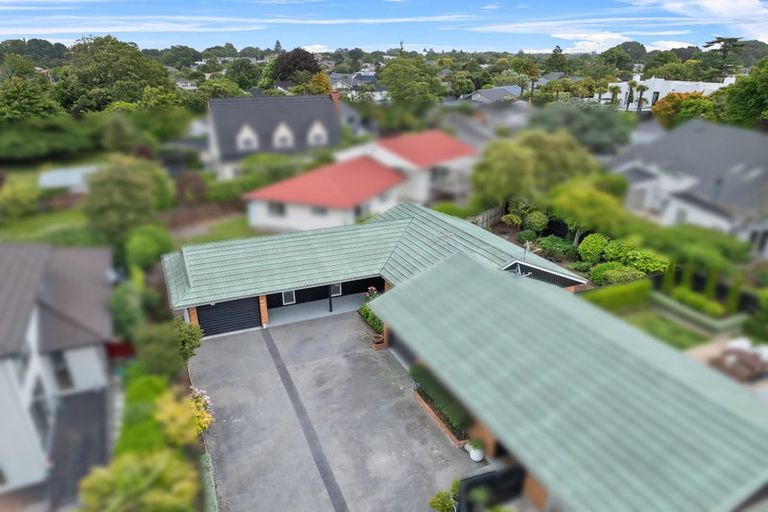 Photo of property in 2/65a Hamilton Avenue, Ilam, Christchurch, 8041