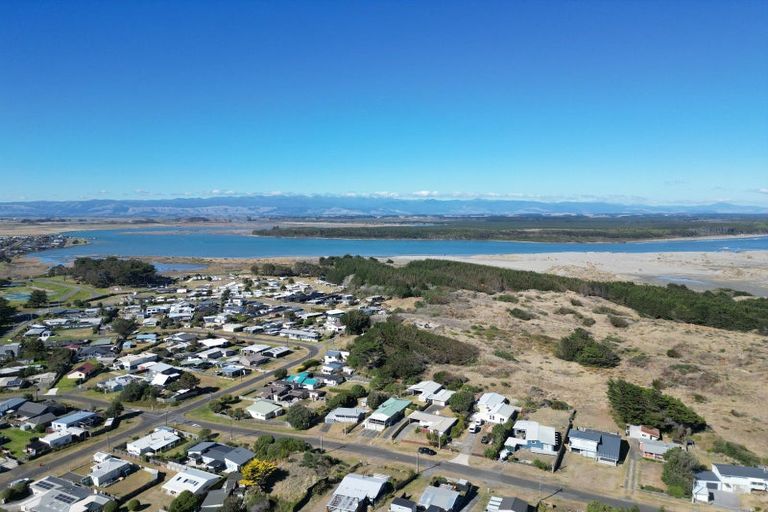 Photo of property in 9 Mack Street, Foxton Beach, Foxton, 4815