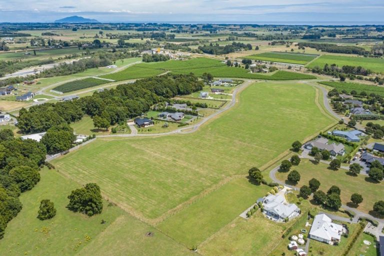 Photo of property in 23 Pinot Crescent, Ohau, 5570