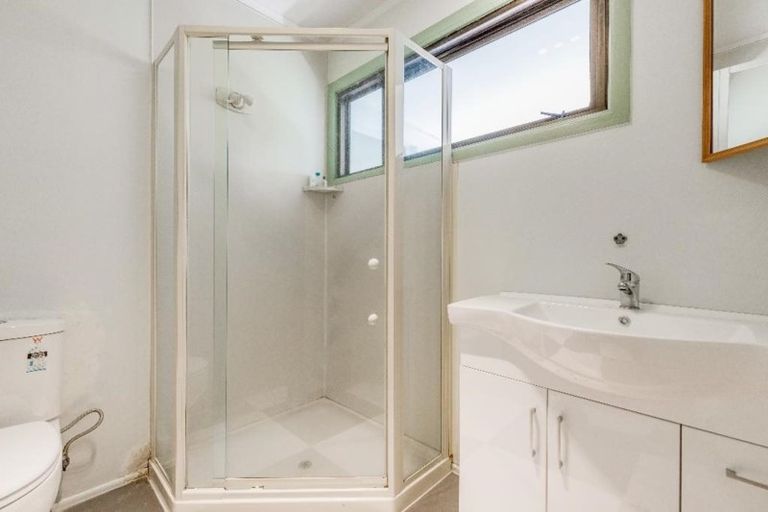 Photo of property in 107 Sunrise Avenue, Murrays Bay, Auckland, 0630