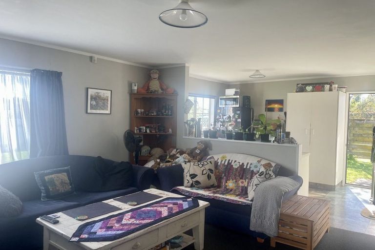 Photo of property in 900 Collinge Road, Mayfair, Hastings, 4122