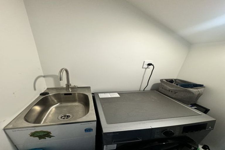 Photo of property in 11 Artistry Lane, Papakura, 2110