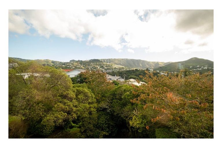 Photo of property in 8 Pitt Street, Wadestown, Wellington, 6012