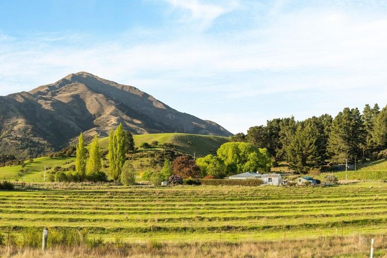 Photo of property in 654 Lake Hawea-albert Town Road, Albert Town, Wanaka, 9382