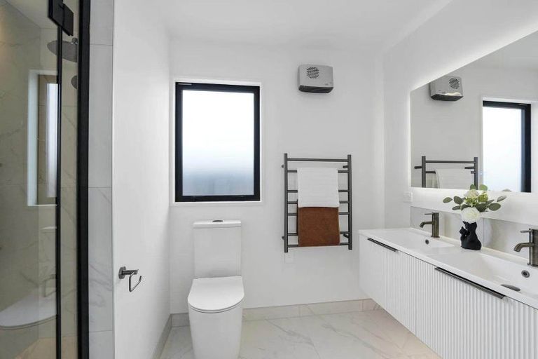 Photo of property in 9 Silverwood Lane, Leamington, Cambridge, 3495